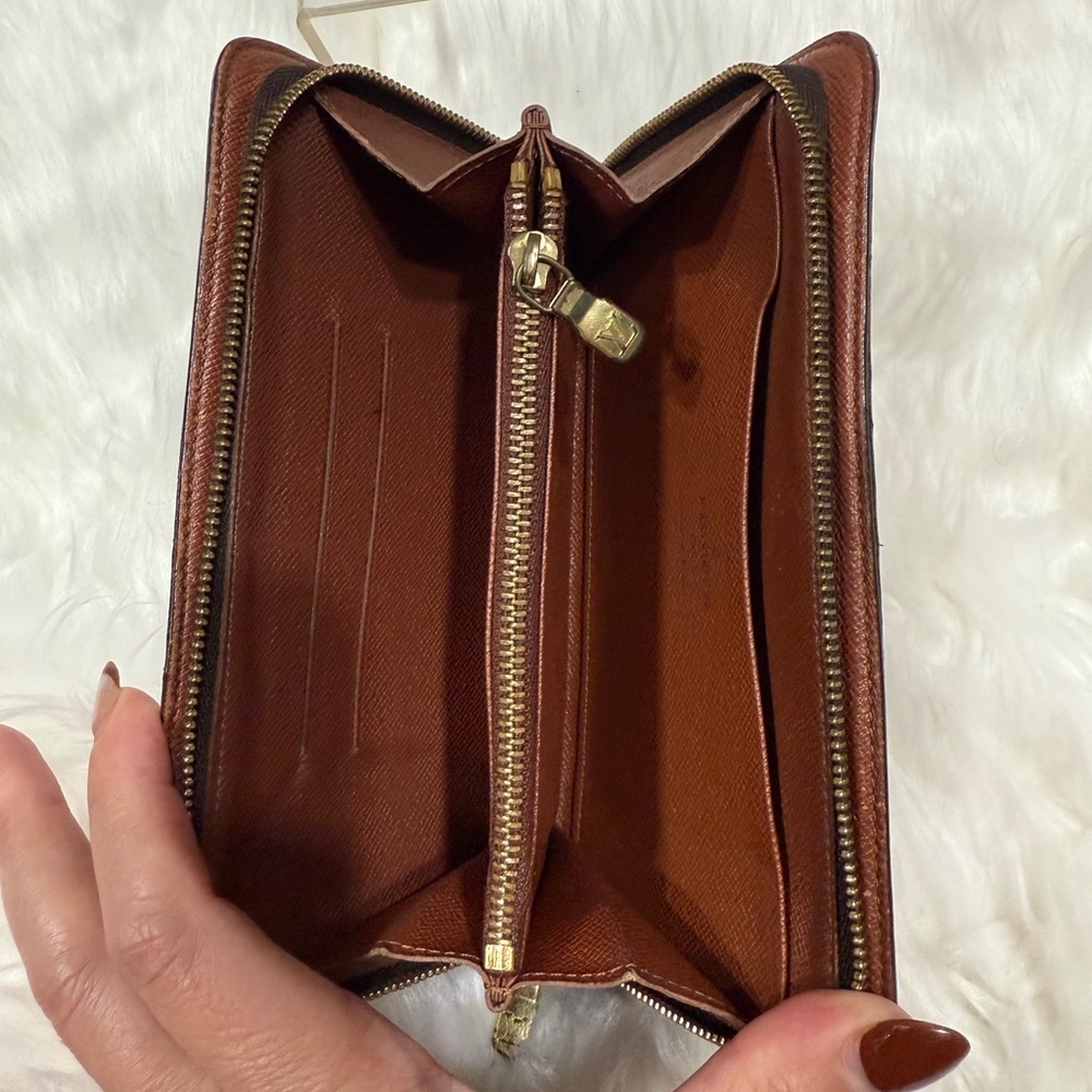 Vintage Louis Vuitton Monogram Portomone Zipper Round Long Wallet - Picture 6 of 16